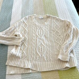Cable Knit V-neck Sweater